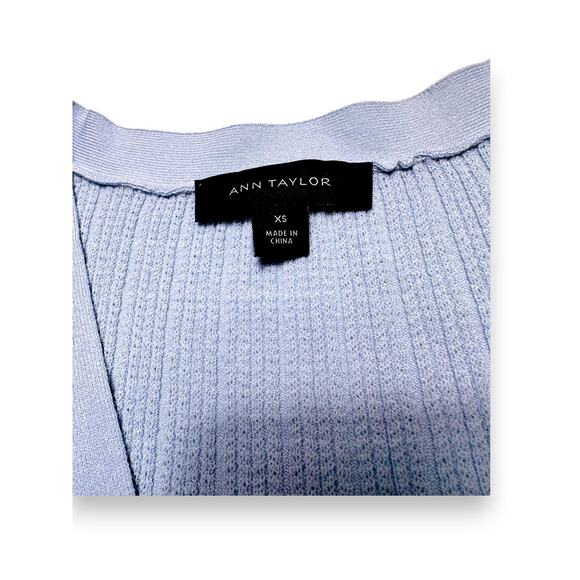 Ann Taylor Pastel Blue Fitted Ribbed Button Front Cardigan Top Size XS - Picture 4 of 9